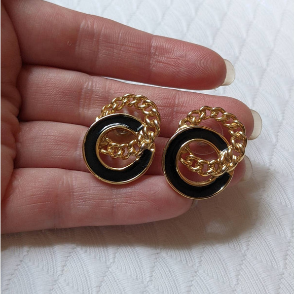 Vintage 80's Gold Tone & Black Post Earrings, Interlocking Circles, Avant Garde - Picture 2 of 7